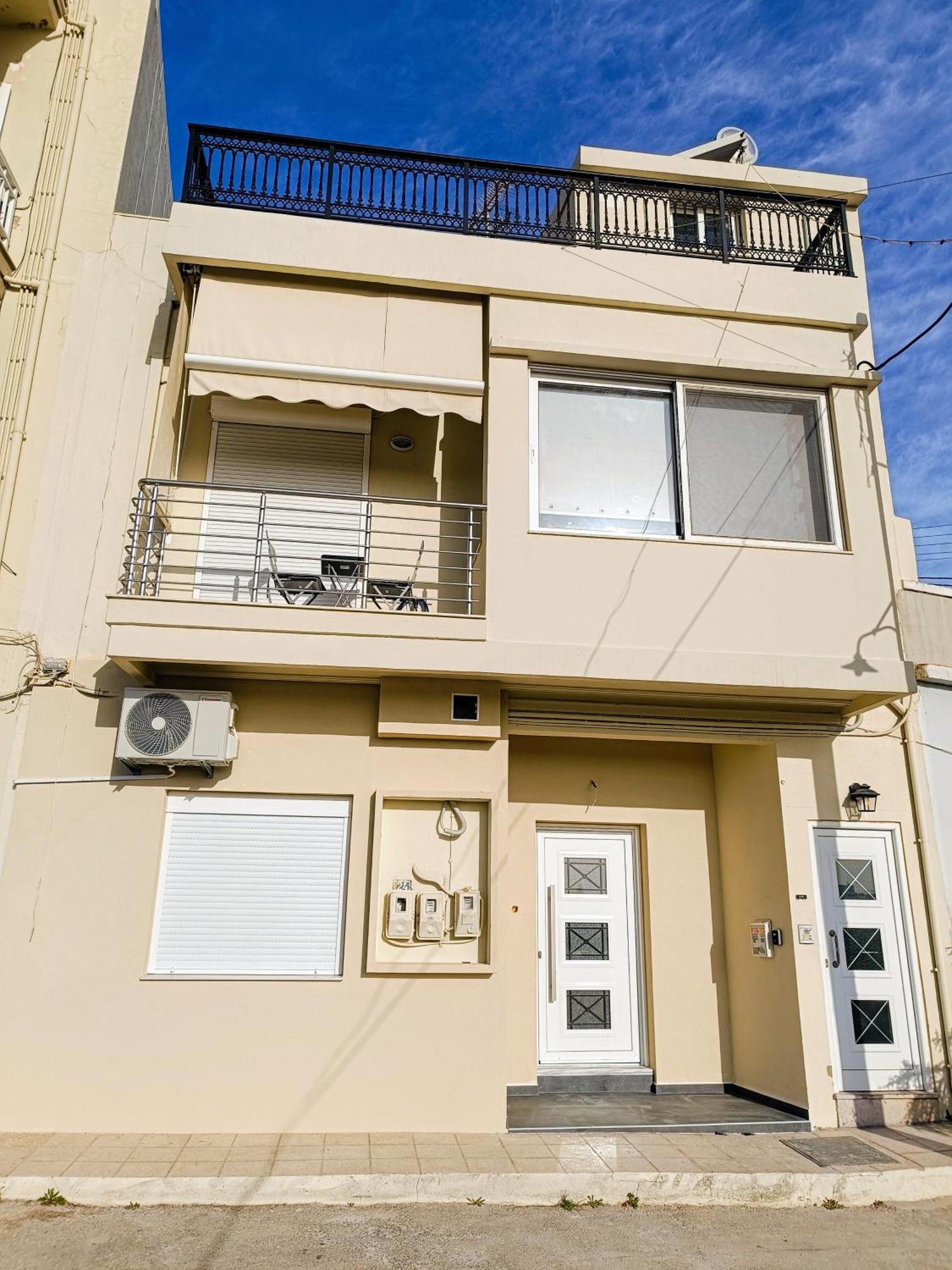 Ferienwohnung The Bright One Iraklio Exterior foto